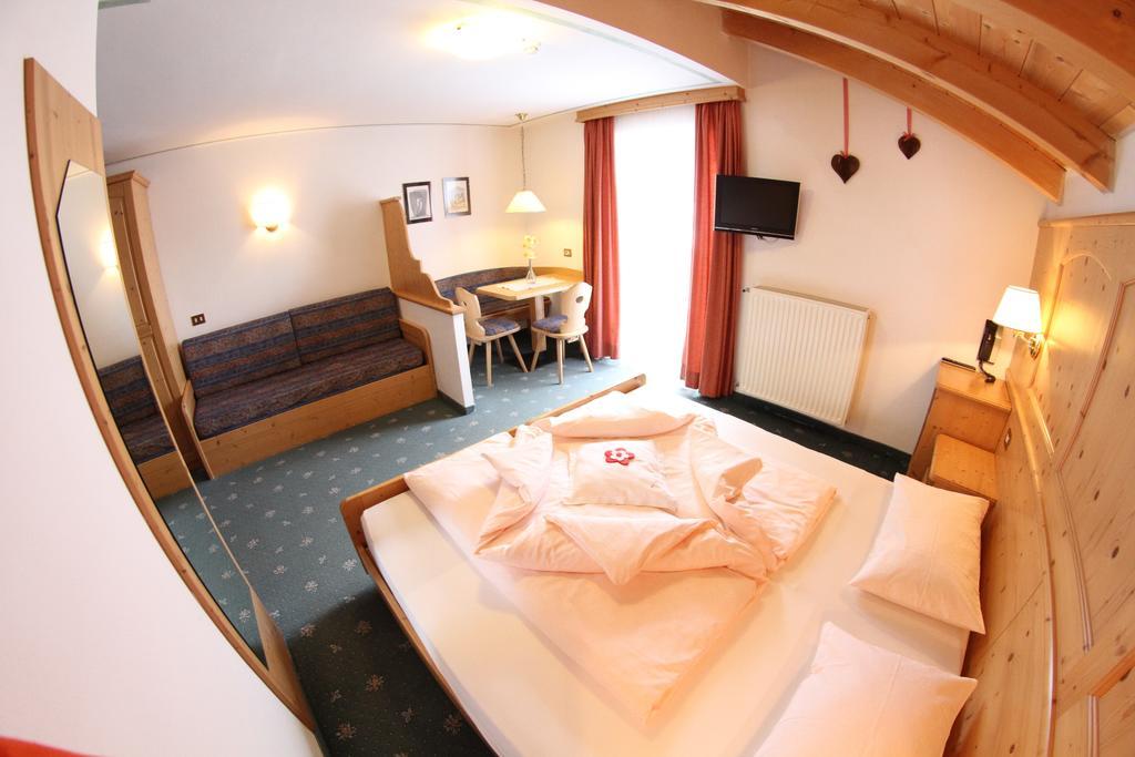 Hotel Val Sëlva Kamer foto