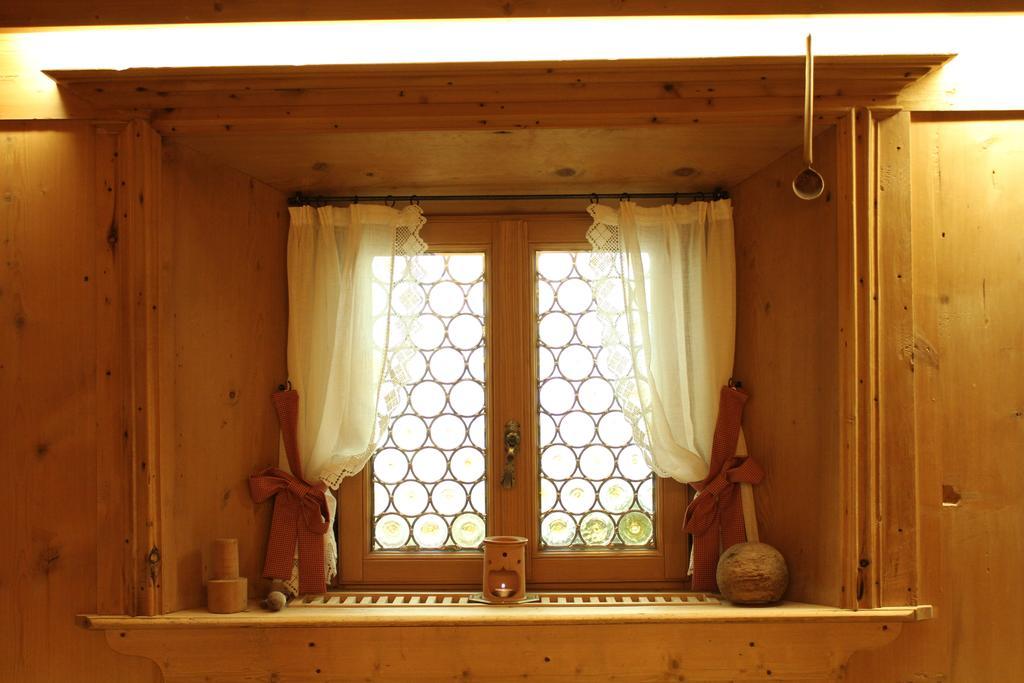 Hotel Val Sëlva Buitenkant foto