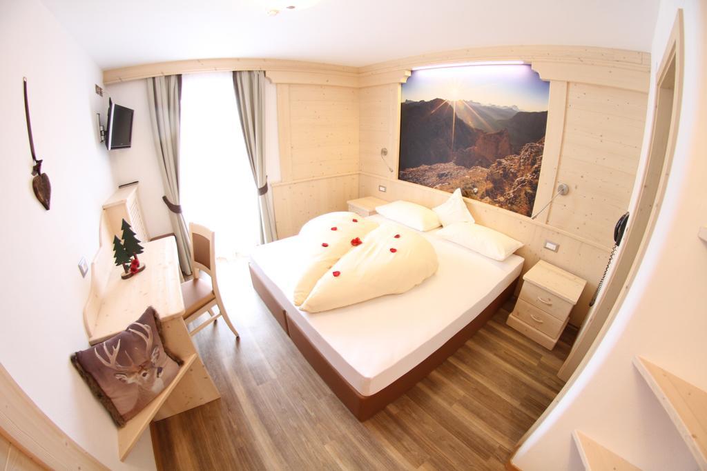 Hotel Val Sëlva Kamer foto