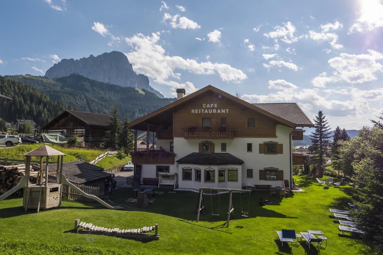 Hotel Val Sëlva Buitenkant foto